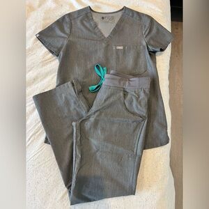 Figs Charcoal Scrub Set with Turquoise Detail